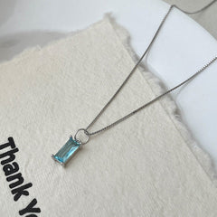 925 SilberPersonalisierte Geburtsstein kette – Minimalistisches funkelndem Zirkonia Rechteck – 12 Farben, stilvoll für jeden Anlass