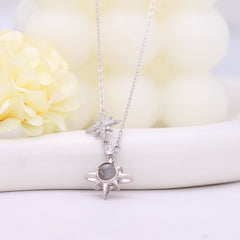 Personalisierte Foto-Projektionskette mit Bild im Stein – Kompass und Strahlendes Licht Design, Romantisches Geschenk für Ihn und Sie