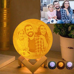 Personalisierte 3D Mondlampe mit Foto und Gravur – Wählbare Größen mit Holzständer – Perfektes Erinnerungs Foto Geschenk