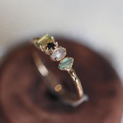 Personalisierter unregelmäßiger Geburtssteinring mit Innengravur, modisches Ringgeschenk für Sie