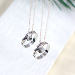 Personalisierte Projektionskette mit Gravur Ring – Runde Kette mit Bild im Stein, Fotogeschenk für Sie & Ihn