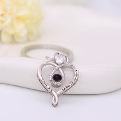 925er Silber Unendliches Herz Schlüsselanhänger mit Foto, Gravur & Geburtsstein – 'I Love You to the Moon & Back