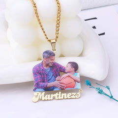 Personalisierte Foto-Halskette mit Namen – Farbdruck & Konturschnitt, Rückseite gravierbar, Geschenk für Männer & Frauen