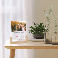 Personalisierter Acryl LED-Bilderrahmen mit Holzsockel – Individueller Kalender & Foto, Perfektes Geschenk für Jubiläum & Geburtstag