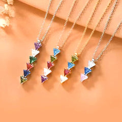 Personalisierte Kette mit Dreieck Geburtsstein Anhänger - 1–7 Geburtssteine, Langer Anhänger, Perfekte Geschenk für Sie