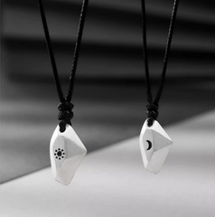 999 Feinsilber Wunschstein Kette – Individueller Anhänger mit Gravur von Sonne und Mond, Liebes oder Familien Geschenk für Männer und Frauen