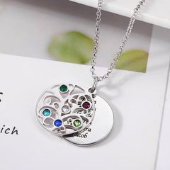 Personalisierte Geburtssteinkette mit Namensgravur –Lebensbaum im Kreis & Namensmedaillon, Perfektes Geschenk für Mama Oma