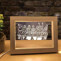 Personalisierte LED Nachtlampe mit Holz Bilderrahmen und handgefertigter Gravur – Skizzenportrait als einzigartiges Erinnerungsgeschenk