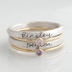 Personalisierter Stapelring – 4 Ringe mit Geburtssteinen und DIY Namensgravur, modisches & kreatives Geschenk für Sie