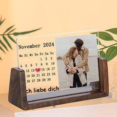 Personalisierter Acryl-LED-Bilderrahmen mit Holzsockel – Individueller Kalender, Foto & Botschaft, Perfektes Geschenk für Muttertag & Jubiläum
