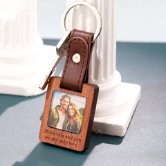 Personalisierter Foto Leder Holz Schlüsselanhänger mit Worte, Mini-Fotorahmen,Kreatives Erinnerungs Geschenk