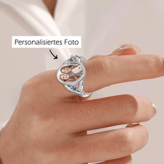 Personalisierter Unendlichkeit Ovalring mit Foto & Gravur – Mit lila Zirkonia