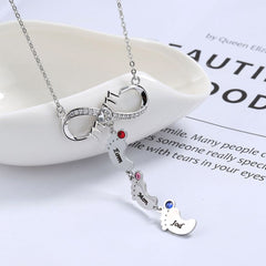 Personalisierte Namenskette mit Geburtsstein Unendlich Zeichen & Babyfuß Anhänger– Perfekte Geschenk für Mom Oma Sie