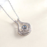 925 Silber Projektionskette mit Bild im Stein – U-förmiger Tropfen mit filigranem Muster