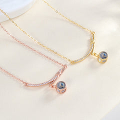 Personalisierte Minimalistische Smile Bar Projektionskette Mit Bild & Gravur im Stein - Erinnerungsgeschenk für Sie