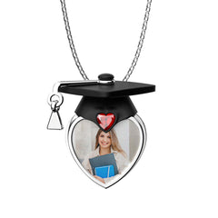 Personalisierte Abschlusskette mit Foto & Gravur– Herz Anhänger mit Doktorhut & Geburtsstein, Geschenk zur Graduation