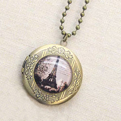 Personalisierte Foto Medaillon Runder Kette mit antiker Kupferblumenrelief & Resin Schmetterling Vogel Eiffelturm,Erinnerungs Geschenk