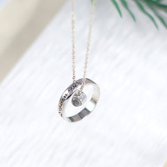 Personalisierte Projektionskette mit Gravur Ring – Runde Kette mit Bild im Stein, Fotogeschenk für Sie & Ihn