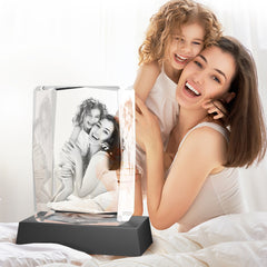 Personalisierter 3D Kristall mit Foto - 24-Eckiger Glasblock mit Lasergravur und LED-Sockel für besondere Erinnerungen