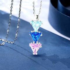 Personalisierte Kette mit Dreieck Geburtsstein Anhänger - 1–7 Geburtssteine, Langer Anhänger, Perfekte Geschenk für Sie