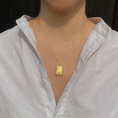 Personalisierte 925 Silber Foto Medaillon Kette – Buch Anhänger mit Sonne und Sternen, Platz für Bilder, Notizen und Haare, Kreatives Geschenk