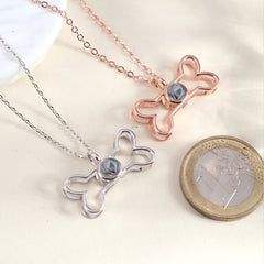 Personalisierte Silber Hunde Knochen Kette mit Foto im Stein - Liebevolles Erinnerungsgeschenk für Tierfreunde mit Foto & Gravur