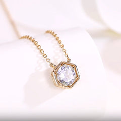 925 Silberkette vergoldet mit 18K – Hexagramm mit Runder Geburtsstein & Herz – Eleganter Schmuck für jeden Anlass