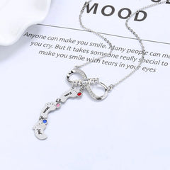 Personalisierte Namenskette mit Geburtsstein Unendlich Zeichen & Babyfuß Anhänger– Perfekte Geschenk für Mom Oma Sie