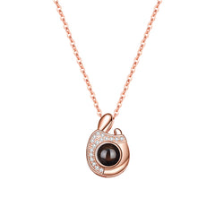 Personalisierte Silber Foto Kette mit Bild im Stein - Anhänger "Mutter und Kind Umarmung" mit Foto, Geschenk für Mutter und Ehefrau zum Muttertag