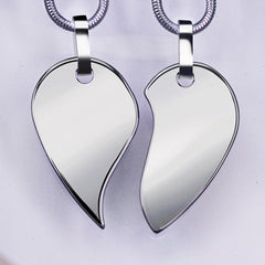 Personalisierte Herz-Partnerketten Zweiteilige Puzzlekette für Paare – Wolfram Ketten, Gravur mit Bild & Namen