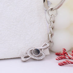 Personalisierte Schlüsselanhänger mit Bild – Noten Anhänger mit Projektion