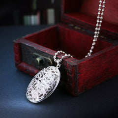Hochwertige Platinierte Oval Medaillon Bild Kette –Hohles Vintage mit keltischen Sternen Blumen,Personalisierter Foto Geschenke für Männer Frauen