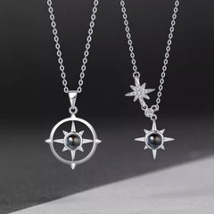 Personalisierte Foto-Projektionskette mit Bild im Stein – Kompass und Strahlendes Licht Design, Romantisches Geschenk für Ihn und Sie