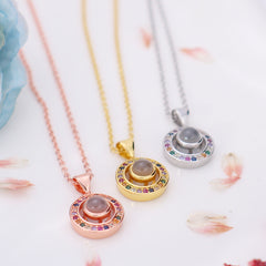 Personalisierte Halskette mit Bild im Stein - Bunte Ring mit Anhänger mit Foto Projektion