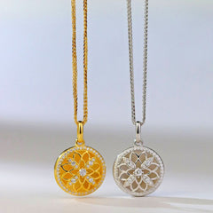 925 Silber Personalisierte Foto Medaillon Kette mit Bilder & Text– Runder Anhänger mit Hohle Blume Zirkonia, Erinnerungs Geschenk für Sie