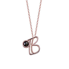 Personalisierte Foto Kette mit Buchstaben und Bild – Anhänger mit 26 Alphabet-Buchstaben zur Auswahl
