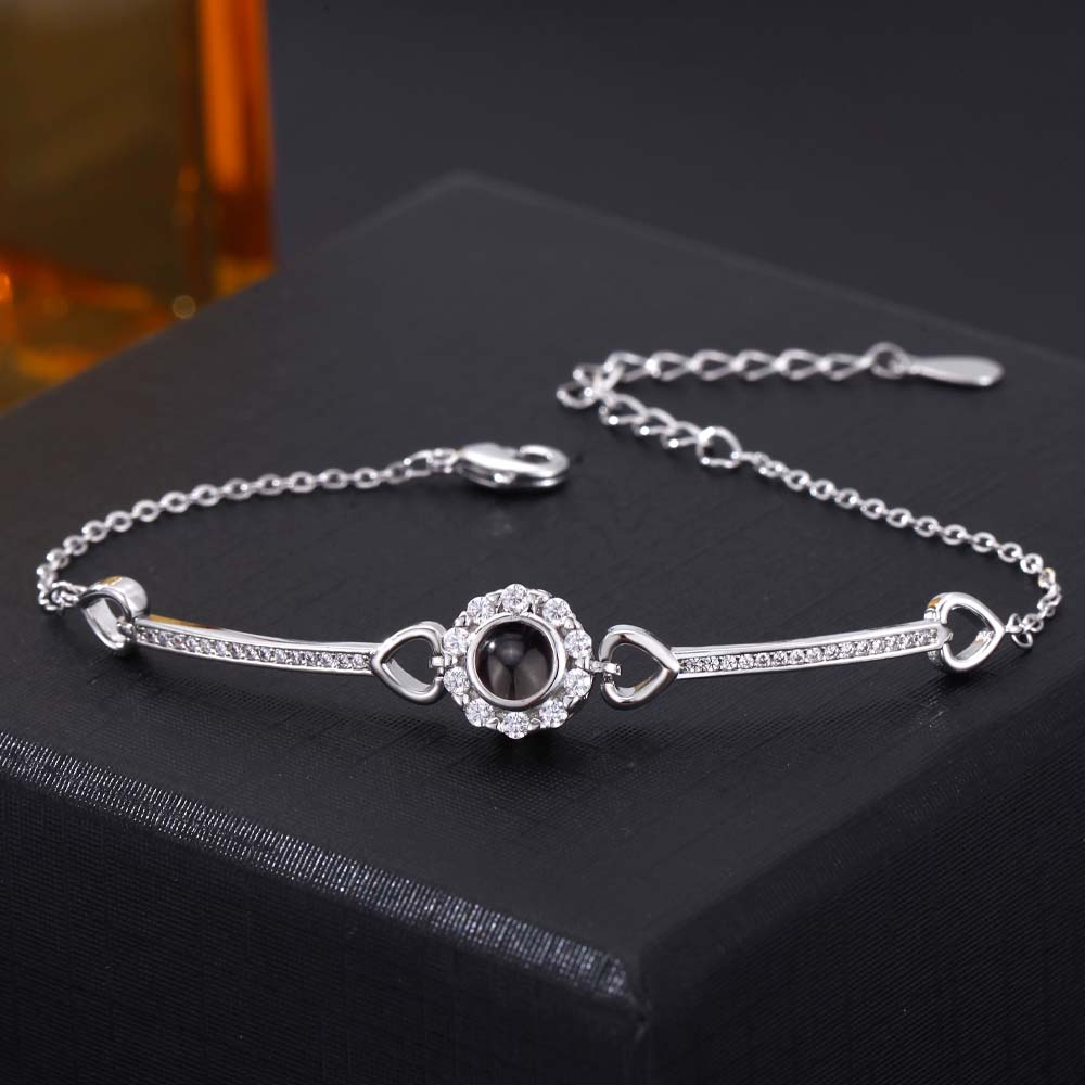 Foto Projektion Armreif mit Bild im Stein - Blume Runde amazgifts