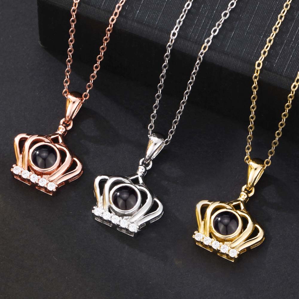 Foto Projektion Halskette mit Bild im Stein - Krone amazgifts