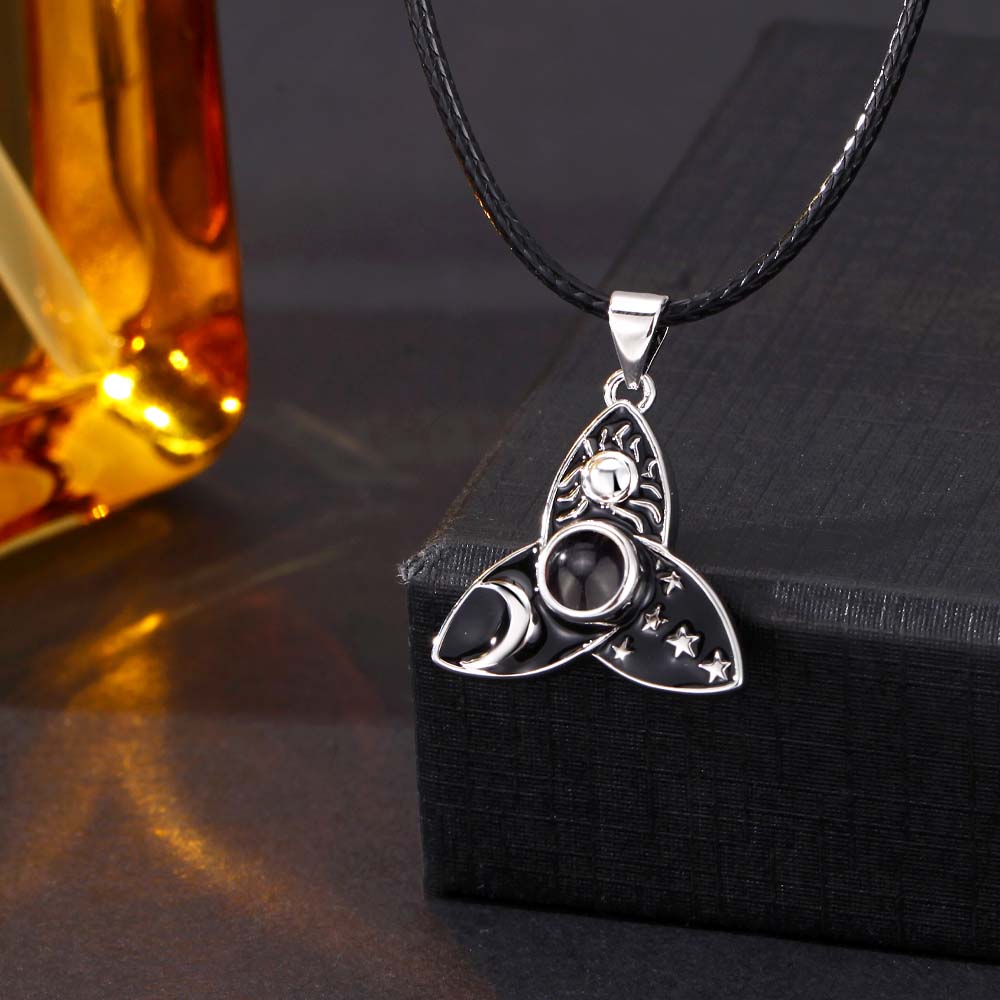 Foto Projektion Halskette mit Bild im Stein - Schwarz Sonne Mond Sterne amazgifts