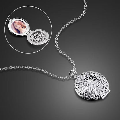 Hochwertige Platinierte Runde Medaillon Bild Kette – Hohles Vintage mit keltischen Sternen Blumen,Personalisierter Foto Geschenke für Männer Frauen