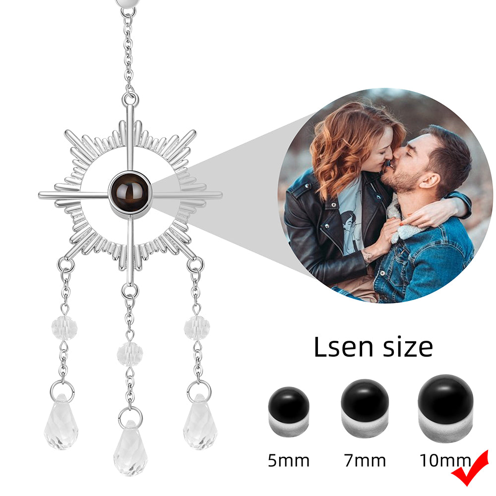 Personalisierter Sonnen kreuz Kristall Anhänger mit Foto Projektion & Gravur – Kreative Souvenirgeschenke, Weihnachtsbaumschmuck